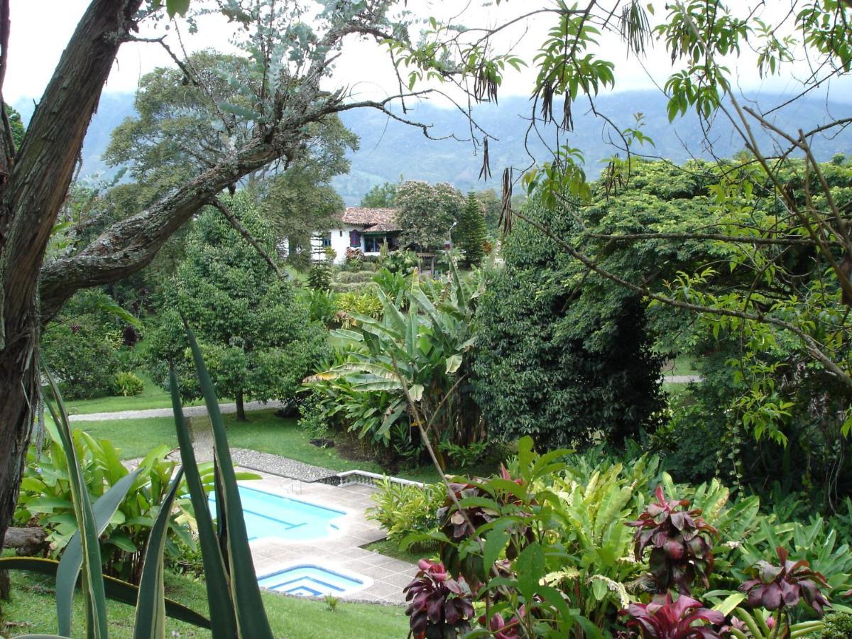 Bed & Breakfast Finca La Colina Calarca
