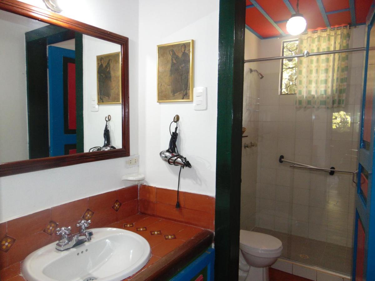 Finca La Colina Bed & Breakfast