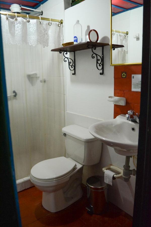 Finca La Colina Bed & Breakfast Calarca